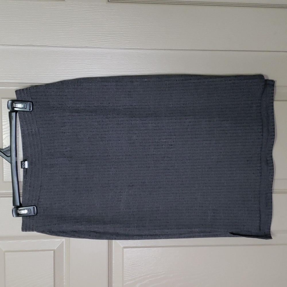 Apt. 9 Gray ribed pencil skirt size Medium